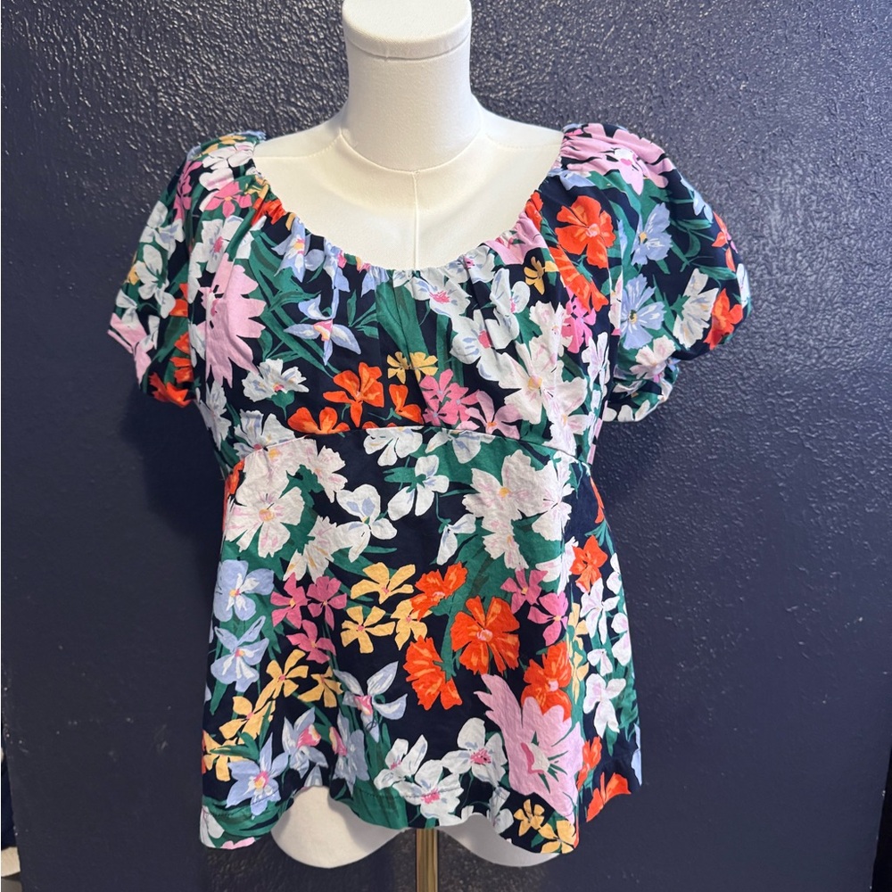 NWT Old Navy Waist Defined V Neck Top